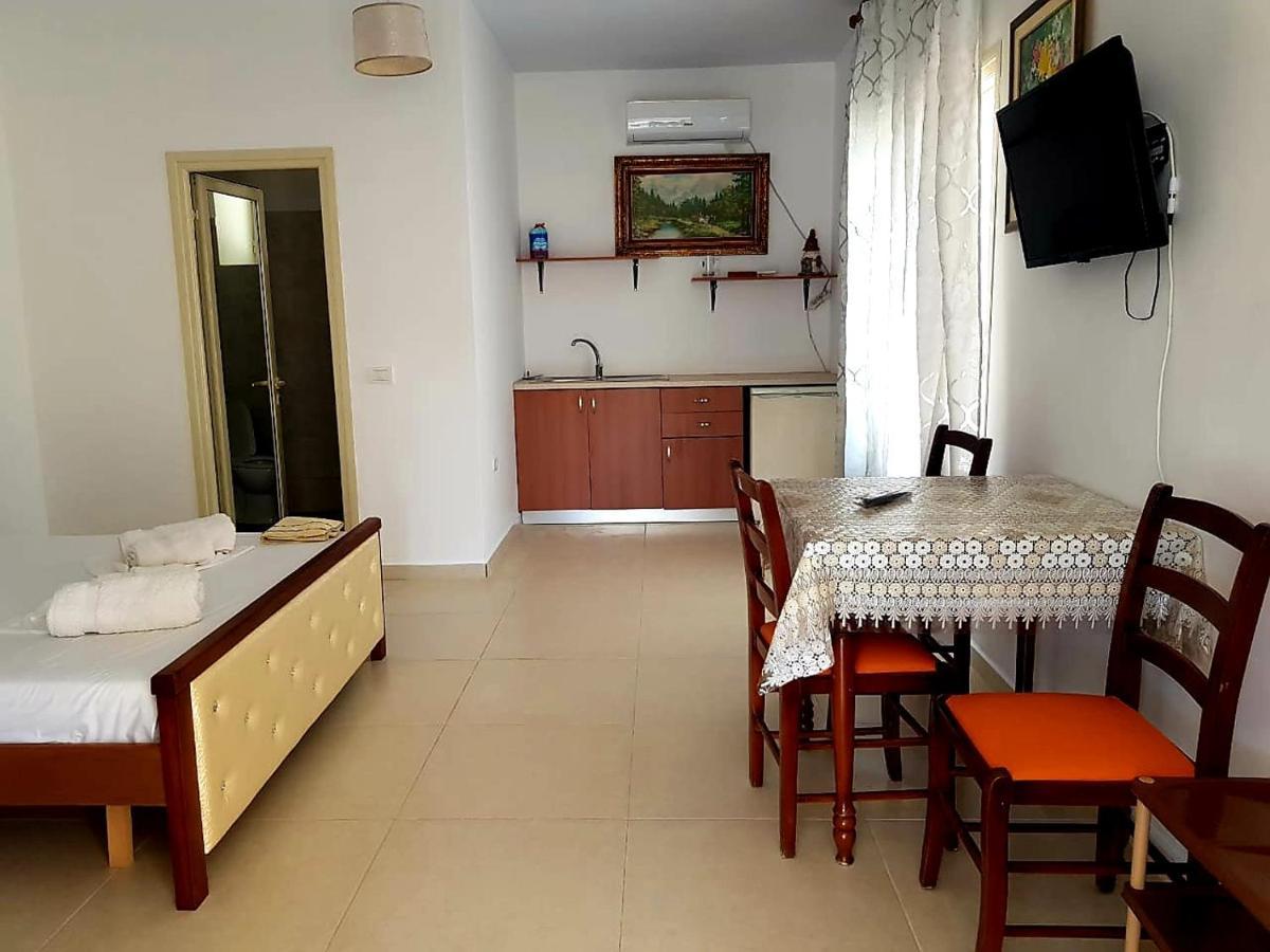 Aira Apartment Himarë Exteriér fotografie