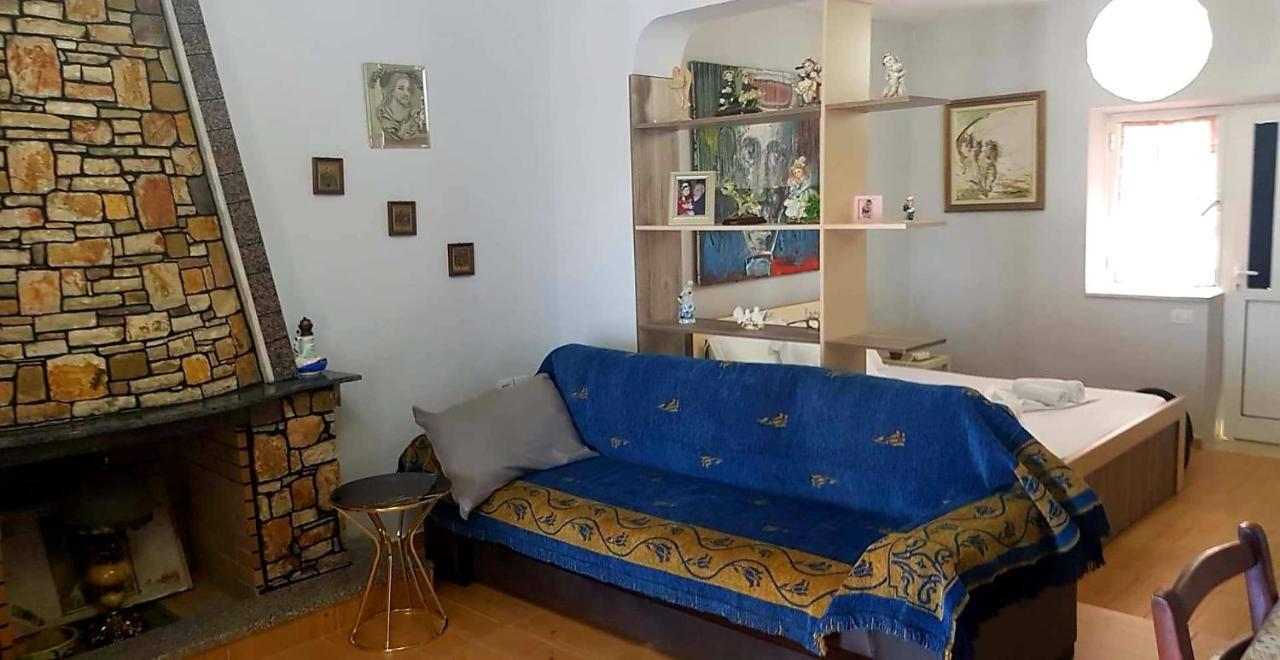 Aira Apartment Himarë Exteriér fotografie